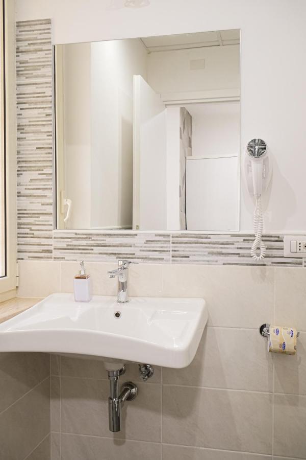 Hotel Terrazza Magenta Rome Bagian luar foto